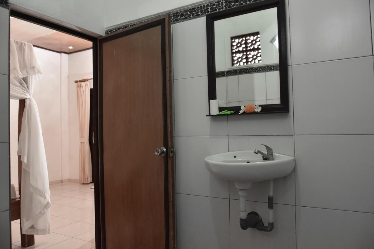 Warung Ombak Homestay Amed  Exterior photo
