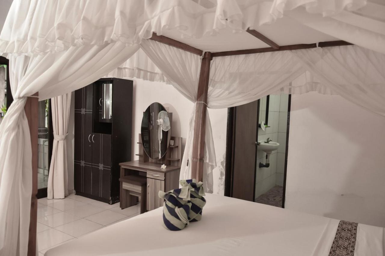 Warung Ombak Homestay Amed  Exterior photo
